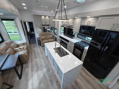 2026 Brinkley Model G - Photo 2