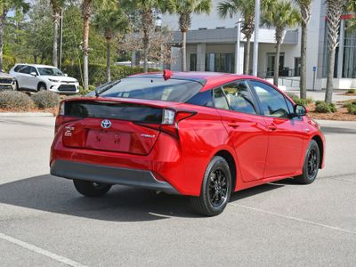 2020 Toyota Prius - Photo 2
