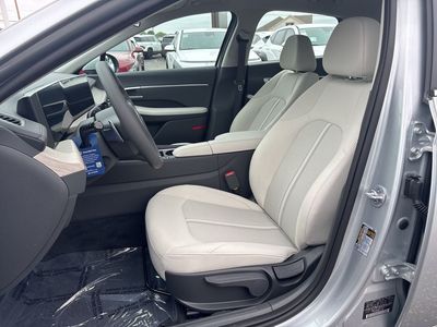 2026 Hyundai Sonata Hybrid — photo 8 view