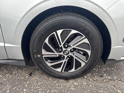 2026 Hyundai Sonata Hybrid — photo 24 view