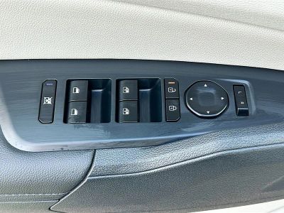 2026 Kia Sportage — photo 17 view