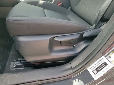 2025 Toyota Corolla - Photo 12