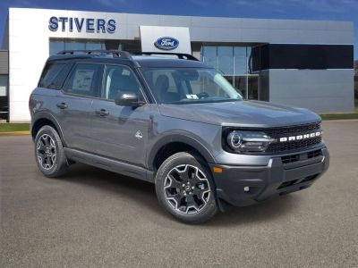 2026 Ford Bronco Sport Outer Banks 5 Door SUV, SUV &amp; Crossovers in Carbonized Gray Metallic — front three-quarter view