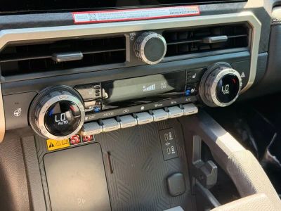2025 Toyota Tacoma Hybrid - Photo 38