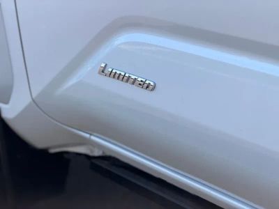 2025 Toyota Tacoma Hybrid - Photo 15