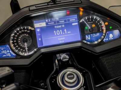 2025 Honda Gold Wing 50th Anniversary - Photo 21