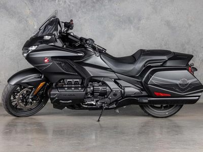 2025 Honda Gold Wing 50th Anniversary - Photo 2