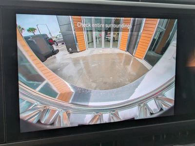 2025 Jeep Wrangler — photo 17 view