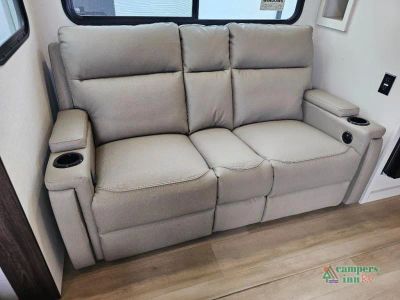 2027 Alliance RV Delta — photo 33 view