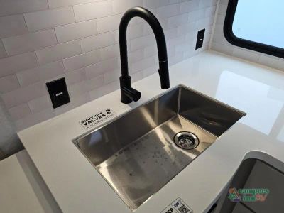 2027 Alliance RV Delta — photo 15 view