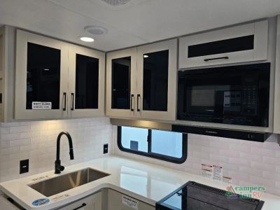 2027 Alliance RV Delta — photo 21 view