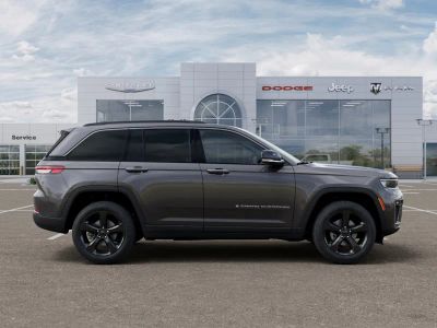 2026 Jeep Grand Cherokee — photo 21 view