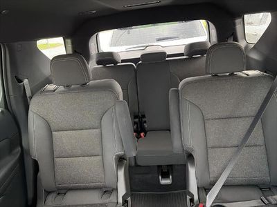 2026 Chevrolet Traverse — photo 16 view