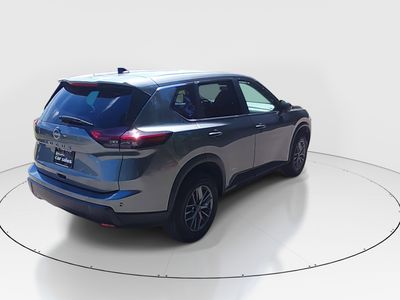 2024 Nissan Rogue — photo 7 view