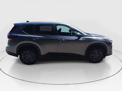 2024 Nissan Rogue — photo 8 view
