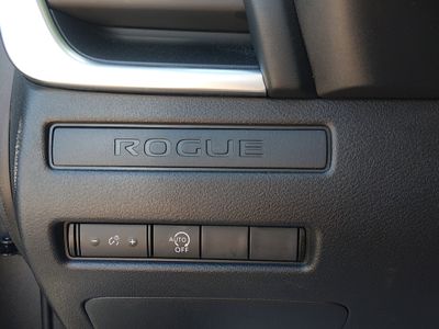 2024 Nissan Rogue — photo 13 view