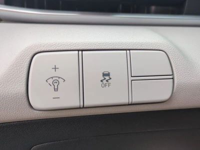 2026 Hyundai ELANTRA — photo 28 view