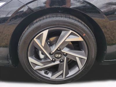 2026 Hyundai ELANTRA — photo 11 view