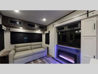 2024 CrossRoads RV Cruiser Aire — rear three-quarter view