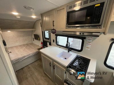 2026 Coachmen RV Catalina Summit Series 7 - Photo 6