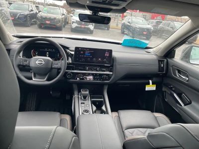 2026 Nissan Pathfinder — photo 17 view