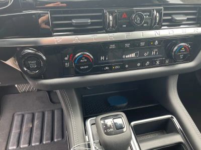 2026 Nissan Pathfinder — photo 14 view
