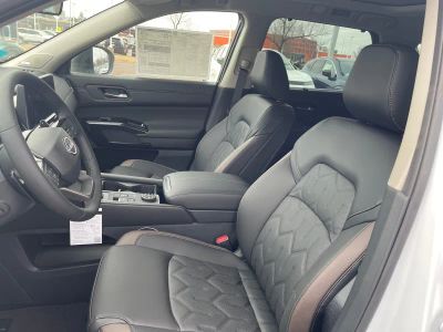 2026 Nissan Pathfinder — photo 9 view