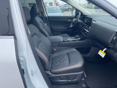2026 Nissan Pathfinder — photo 22 view