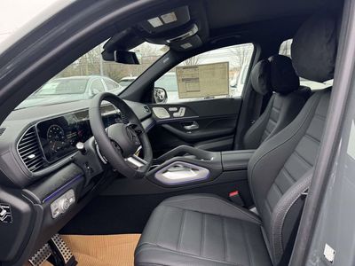 2026 Mercedes-Benz GLS - Photo 4