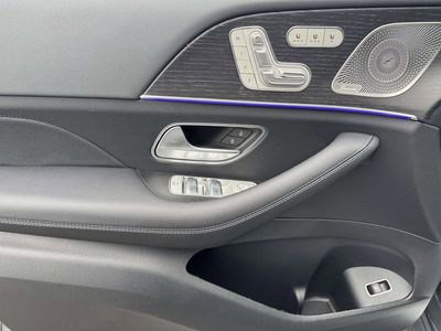 2026 Mercedes-Benz GLS - Photo 17