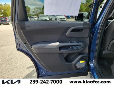 2027 Kia Telluride Hybrid — photo 15 view