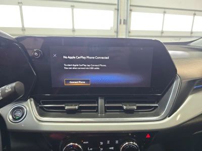 2025 Chevrolet Trax — photo 11 view