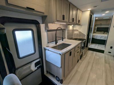 2025 Forest River Sunseeker LE - Photo 6