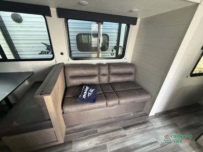 2027 Jayco Jay Flight SLX - Photo 6