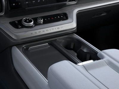 2026 Ford Expedition - Photo 15