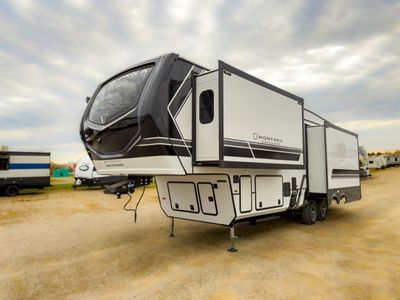 2026 Keystone RV Montana High Country - Photo 6