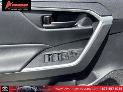 2023 Toyota RAV4 - Photo 21
