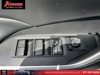 2023 Toyota RAV4 - Photo 22