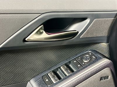 2024 Lexus GX - Photo 14