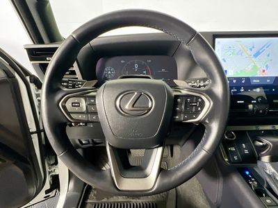 2024 Lexus GX - Photo 15