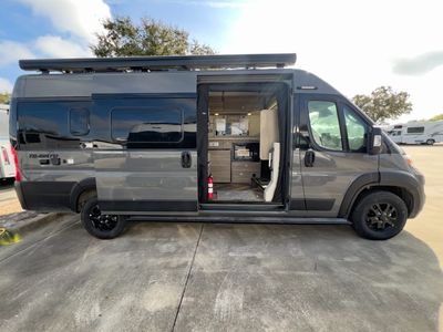 2026 Winnebago TRAVATO - Photo 24