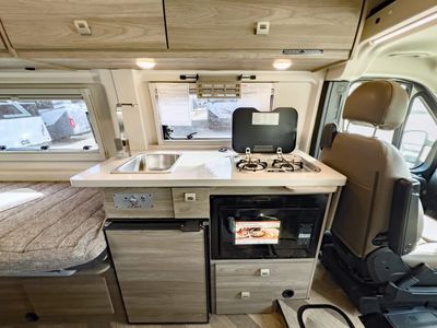 2026 Winnebago TRAVATO - Photo 8