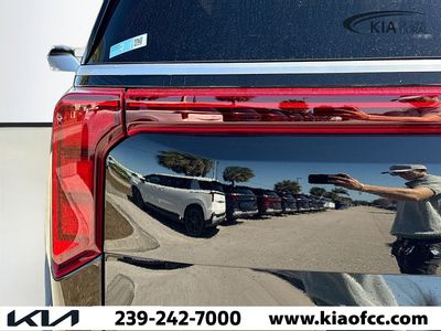 2026 Kia Carnival — photo 9 view