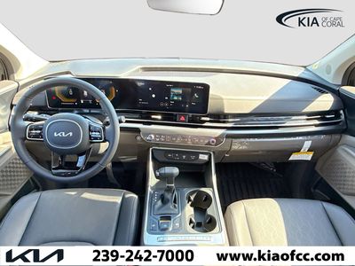 2026 Kia Carnival — photo 14 view