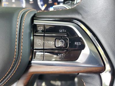 2025 Jeep Grand Cherokee — photo 24 view