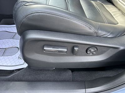 2022 Honda CR-V Touring — photo 14 view