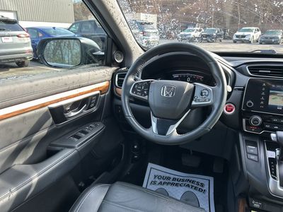 2022 Honda CR-V Touring — photo 28 view