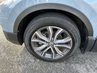 2022 Honda CR-V Touring — photo 11 view