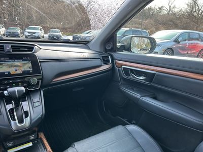 2022 Honda CR-V Touring — photo 29 view