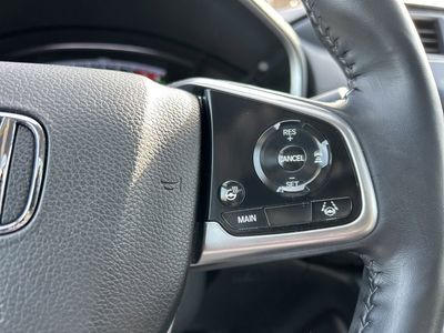2022 Honda CR-V Touring — photo 17 view
